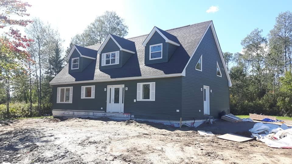 Evergreen Dormer Cape